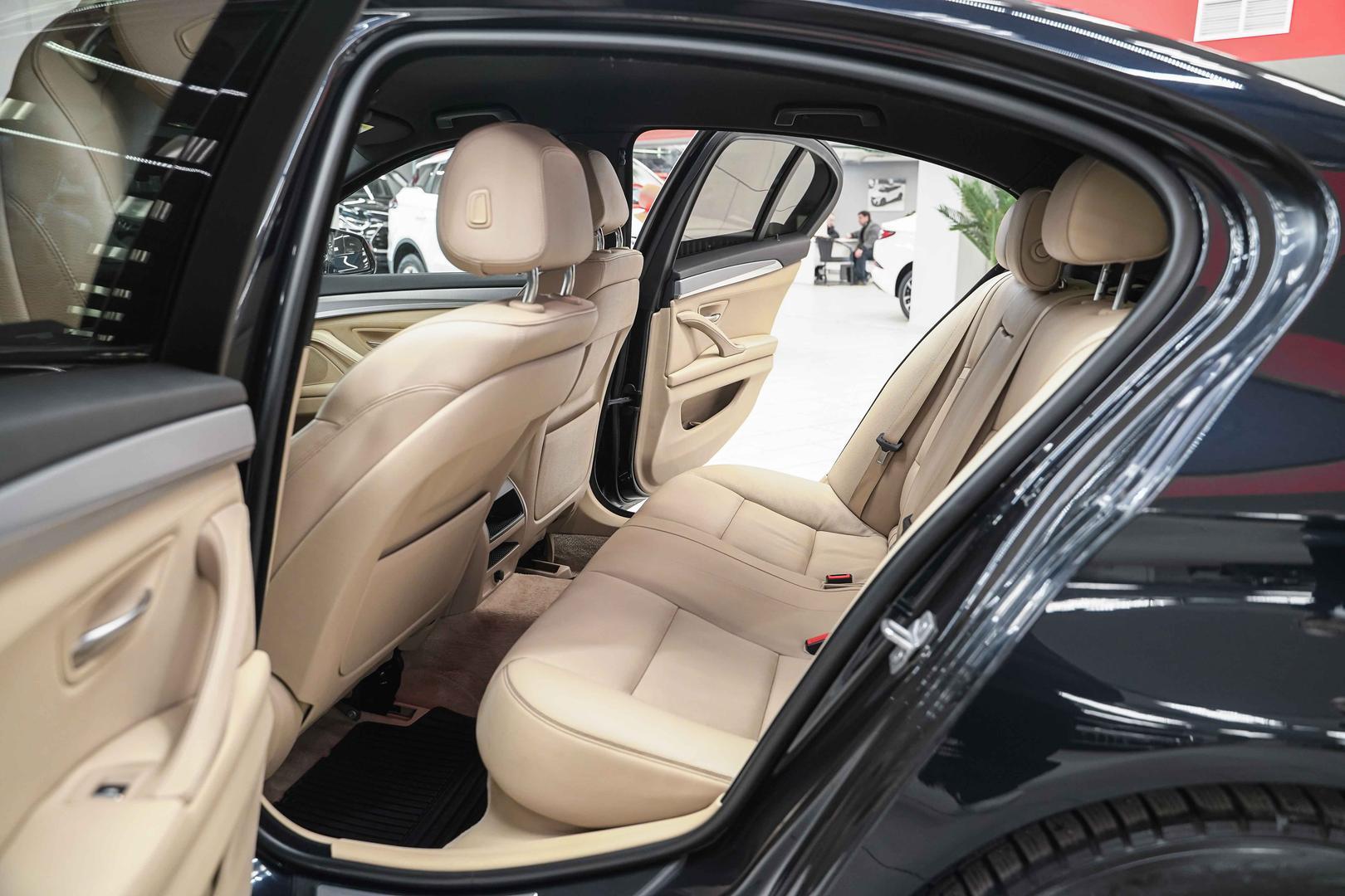 BMW 5 серии 2013, черный, ДЦ Орехово