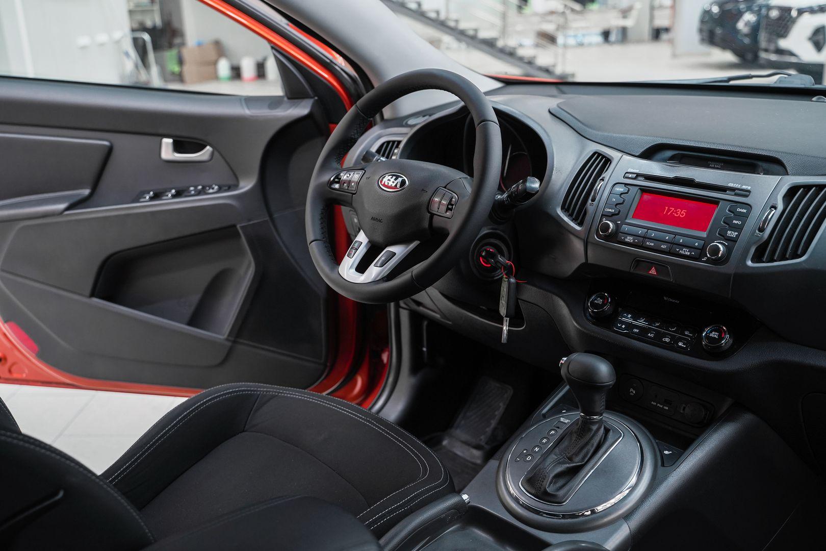 Kia Sportage 2011, оранжевый, ДЦ Орехово