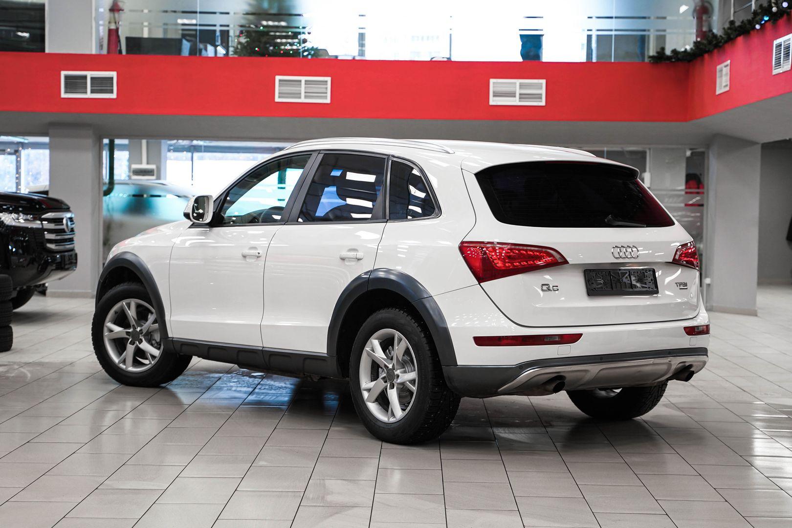 Audi Q5 2011, белый, ДЦ Орехово