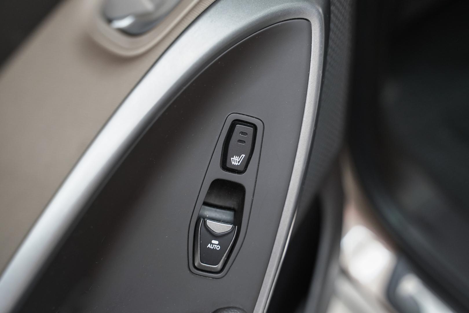 Hyundai Santa Fe 2013, золотой, ДЦ Орехово