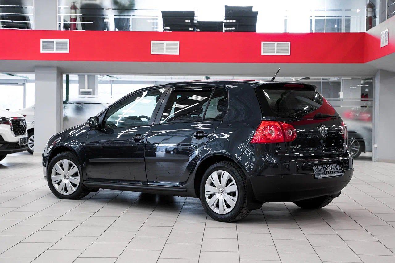 Volkswagen Golf 2006, серый, ДЦ Орехово