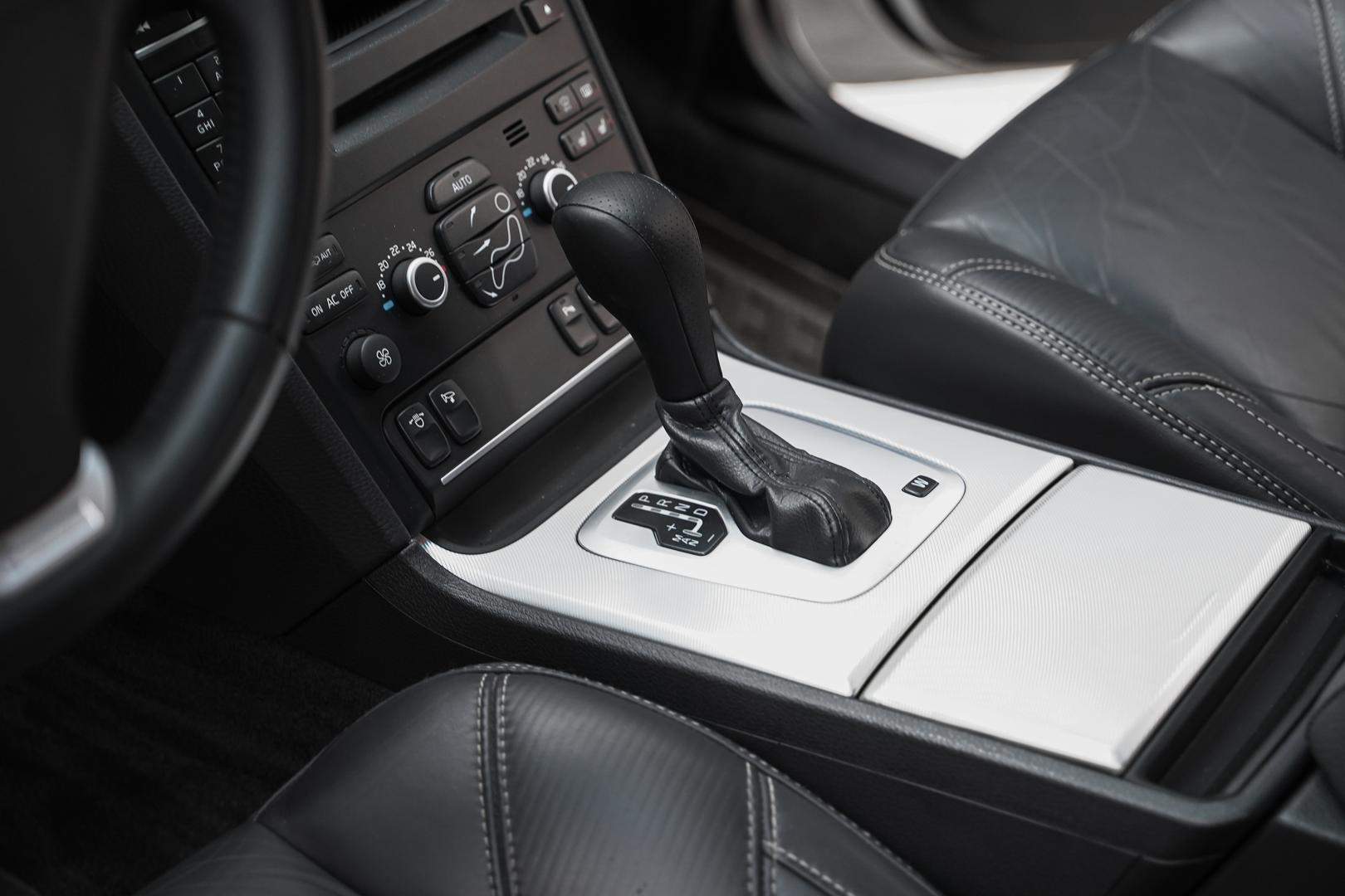 Volvo XC90 2012, белый, ДЦ Орехово
