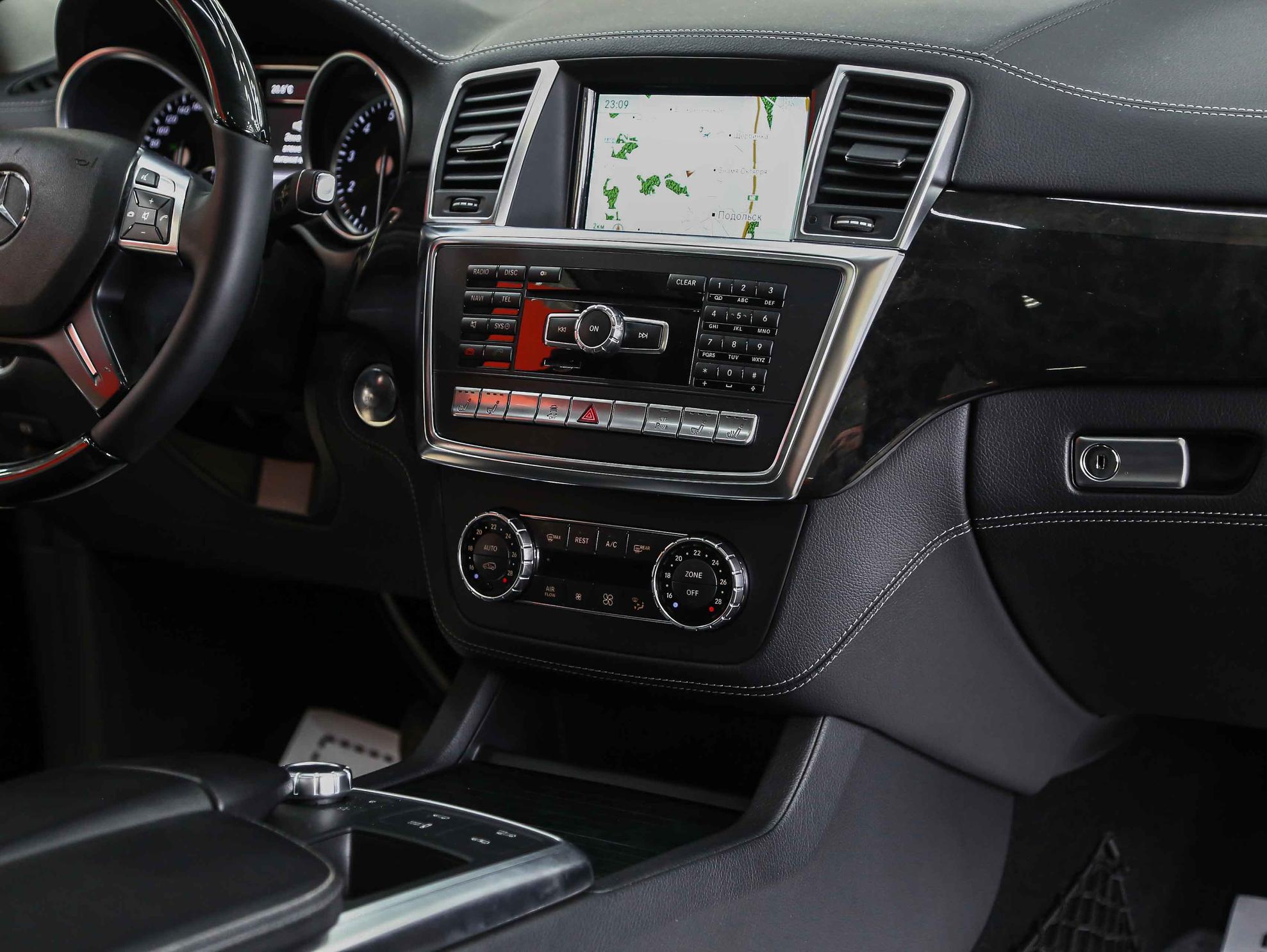 Mercedes-Benz M-Класс 2014, черный, ДЦ Орехово