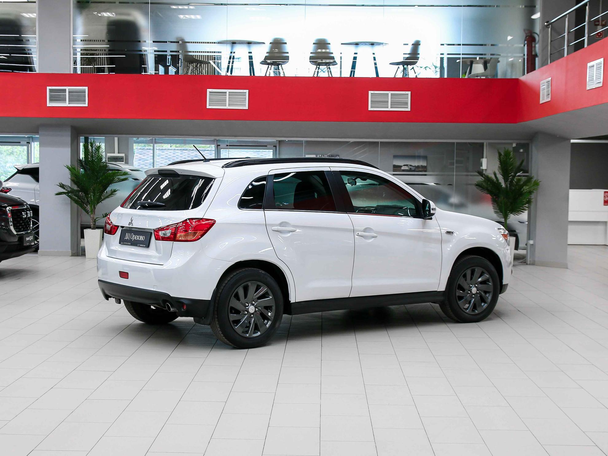 Mitsubishi ASX 2014, белый, ДЦ Орехово