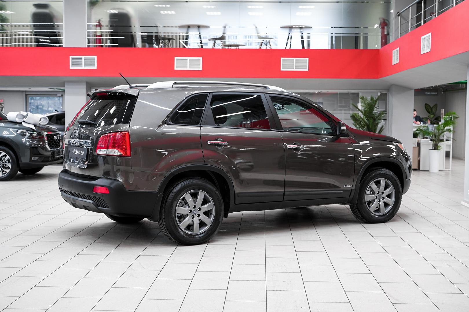 Kia Sorento 2010, коричневый, ДЦ Орехово
