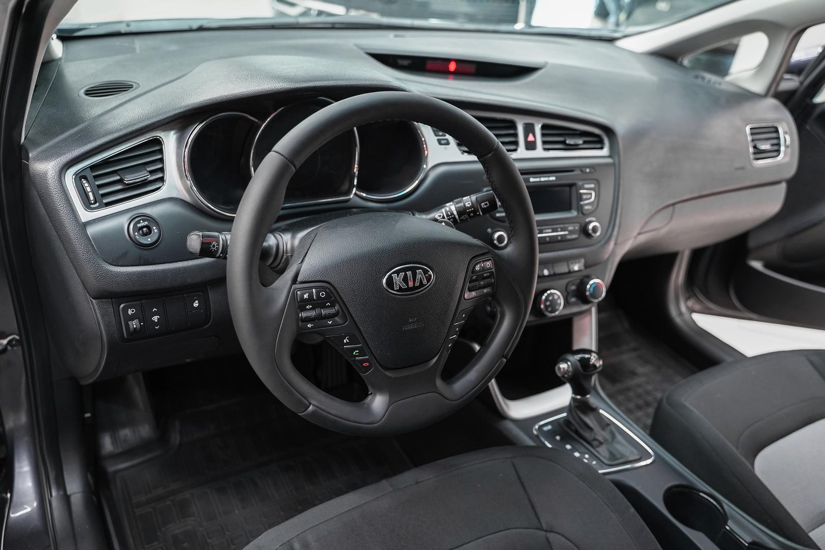 Kia Ceed 2013, серый, ДЦ Орехово