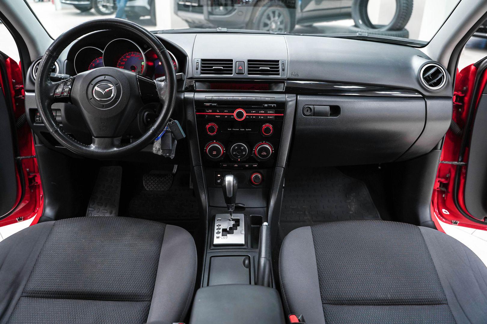 Mazda 3 2008, красный, ДЦ Орехово