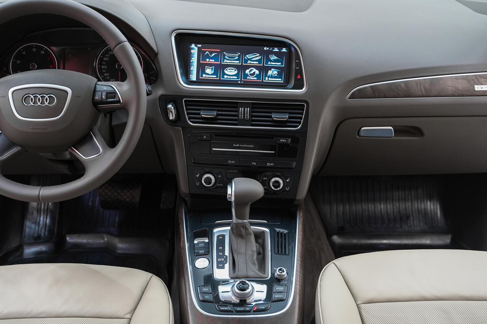 Audi Q5 2014, синий, ДЦ Орехово