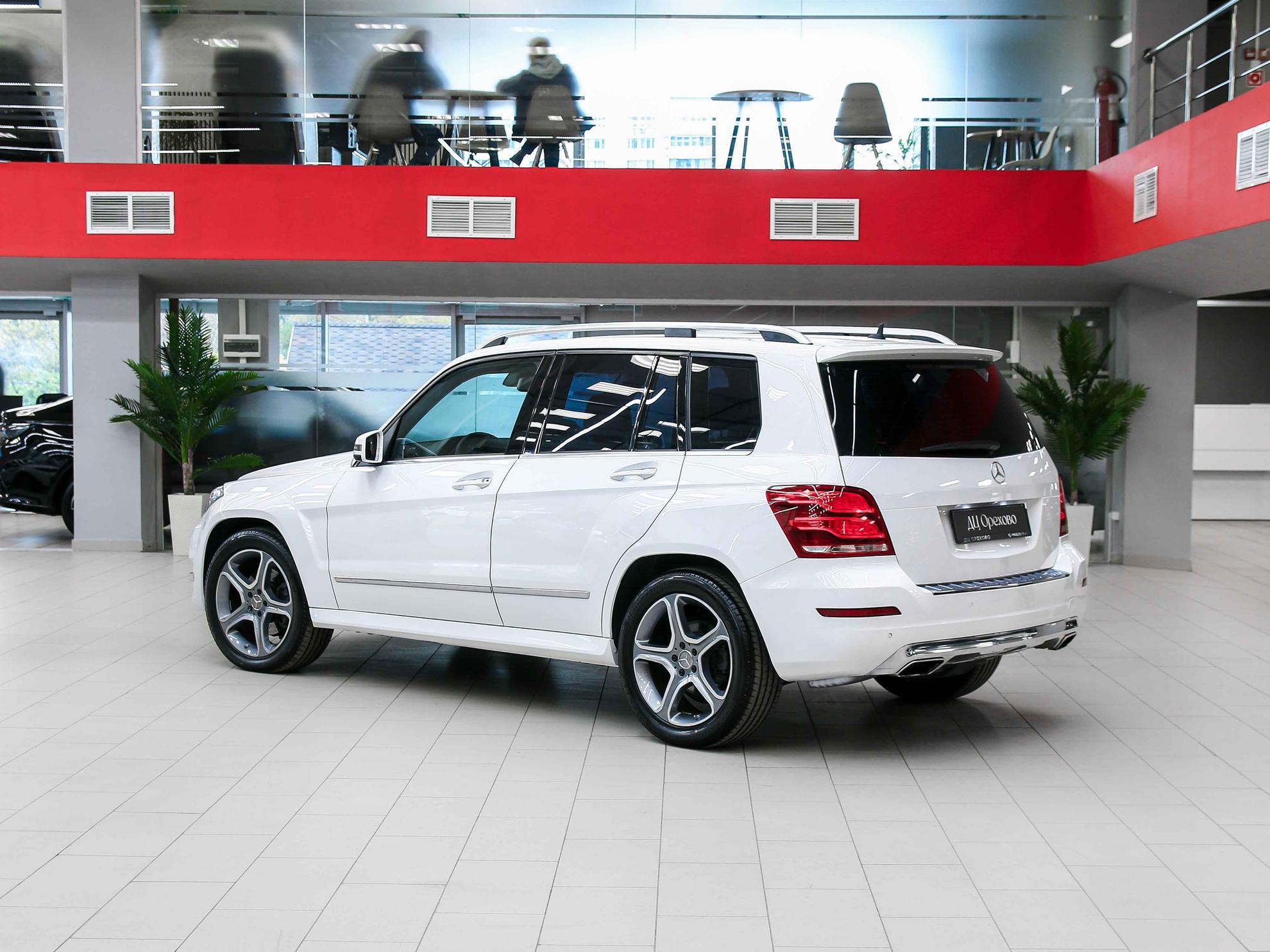 Mercedes-Benz GLK-Класс 2014, белый, ДЦ Орехово