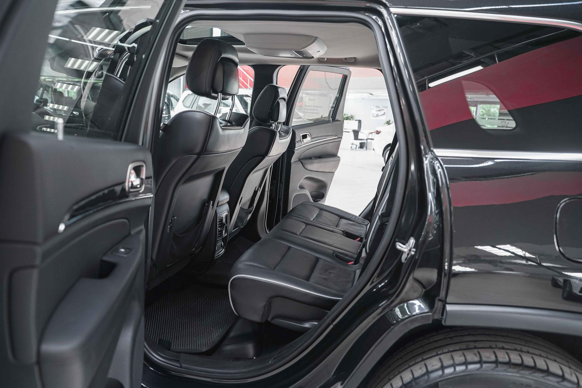 Jeep Grand Cherokee 2012, черный, ДЦ Орехово