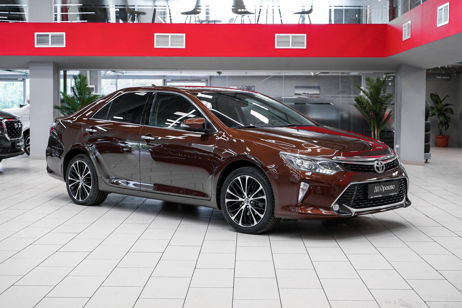 Toyota Camry 2017, коричневый, ДЦ Орехово