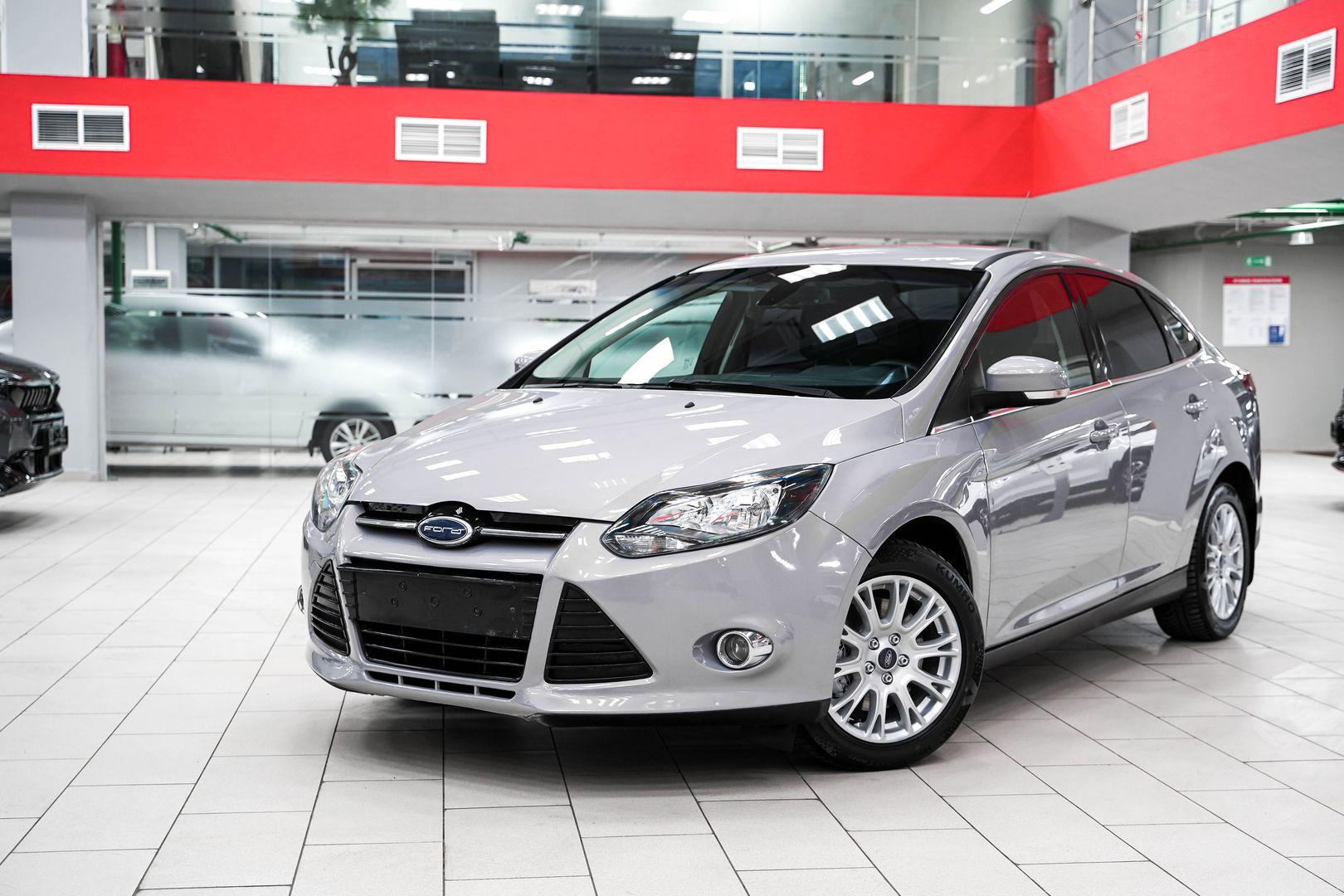 Ford Focus 2012, серый, ДЦ Орехово