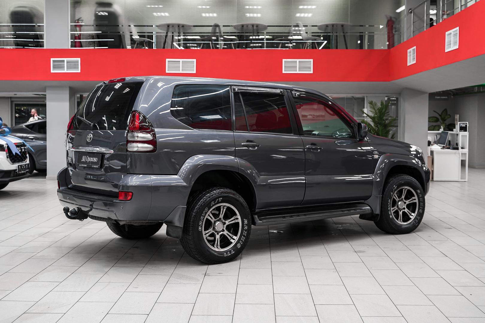 Toyota Land Cruiser Prado 2003, серый, ДЦ Орехово