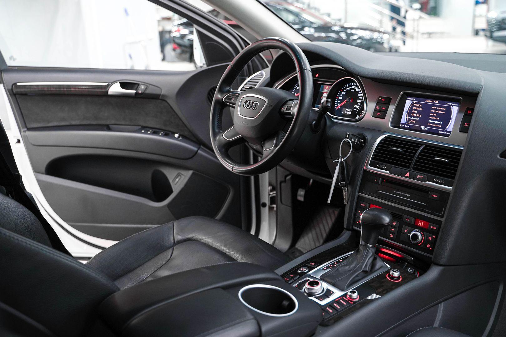 Audi Q7 2013, белый, ДЦ Орехово