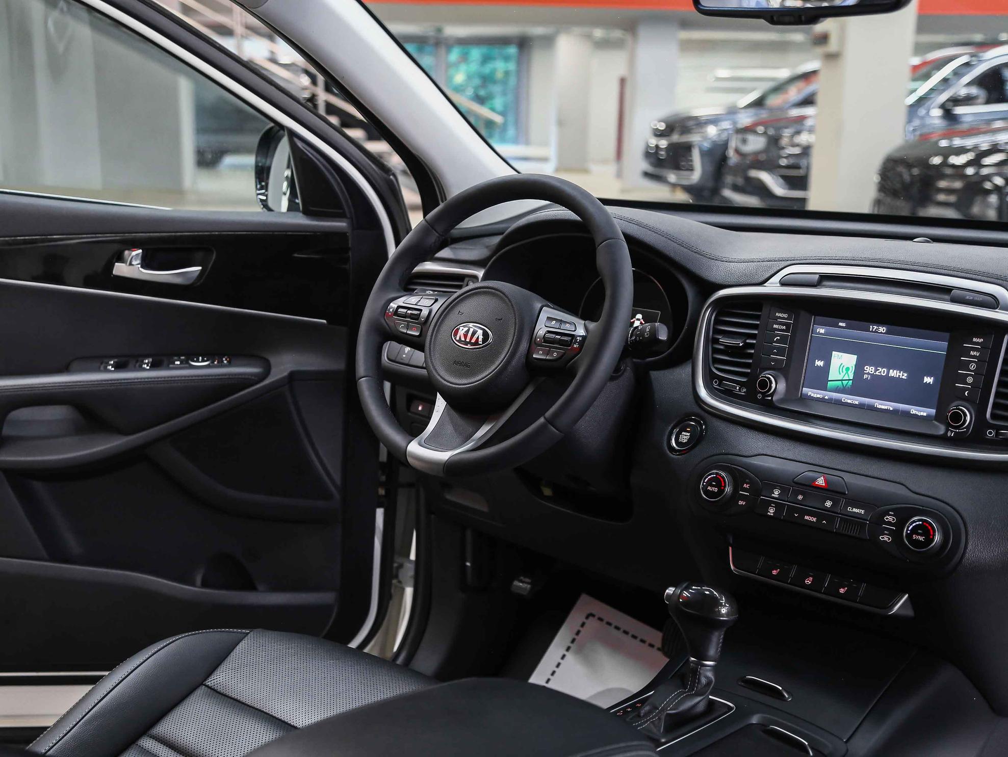 Kia Sorento 2017, белый, ДЦ Орехово