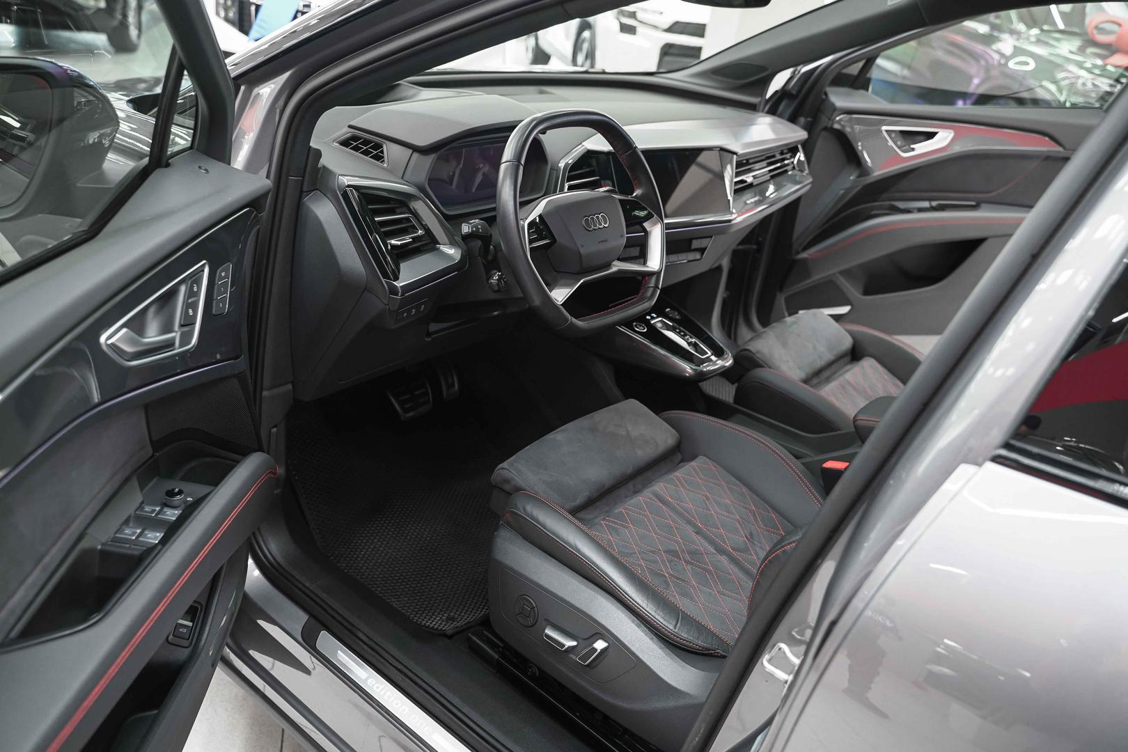 Audi Q5 e-tron 2022, серый, ДЦ Орехово