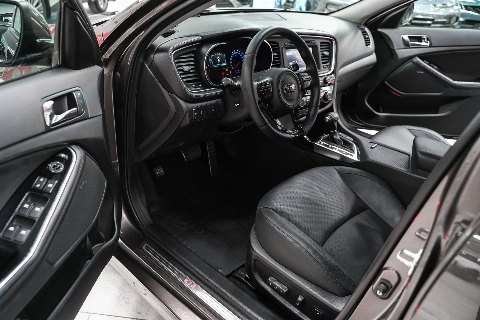 Kia Optima 2013, бежевый, ДЦ Орехово