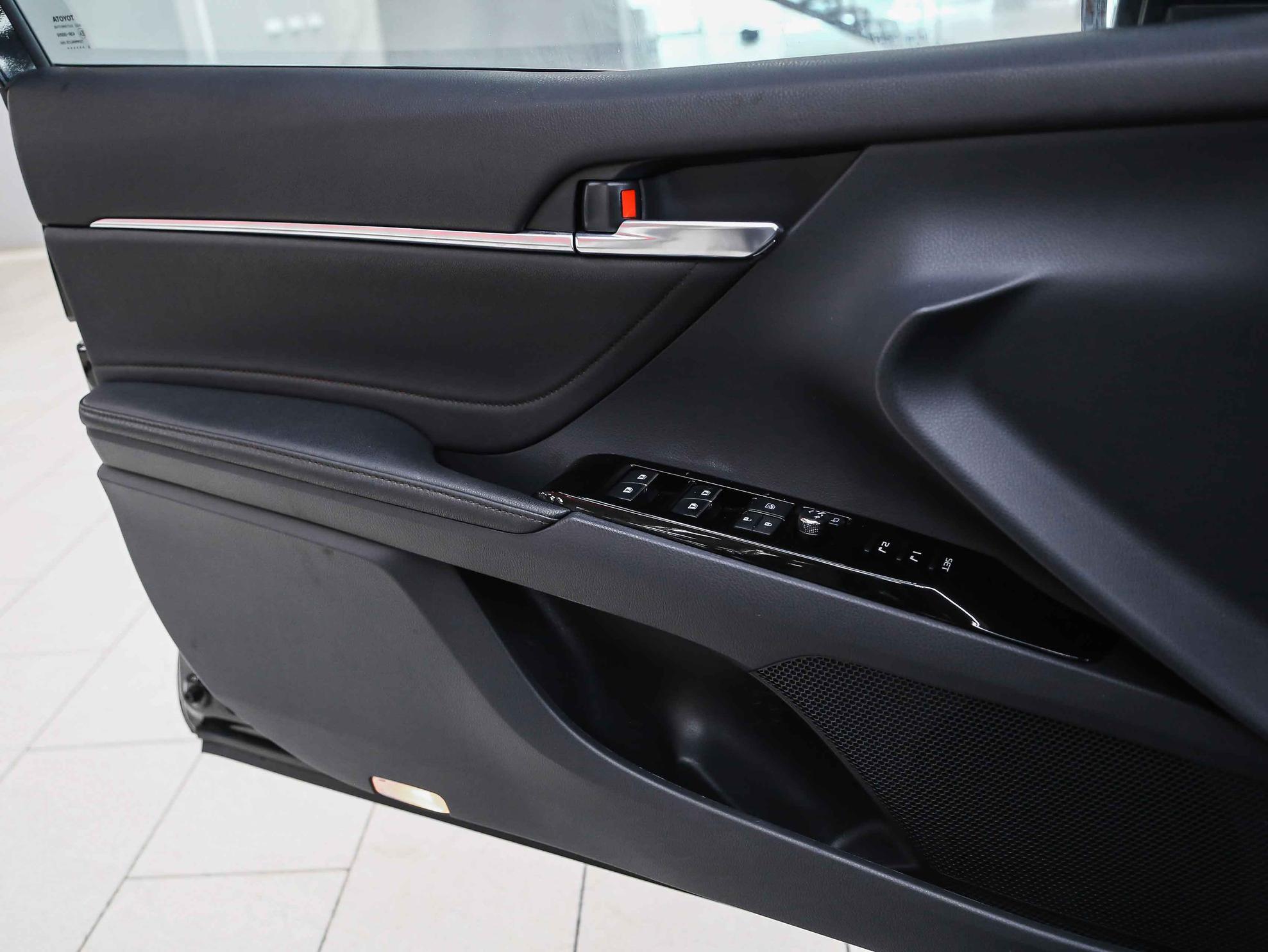 Toyota Camry 2018, черный, ДЦ Орехово