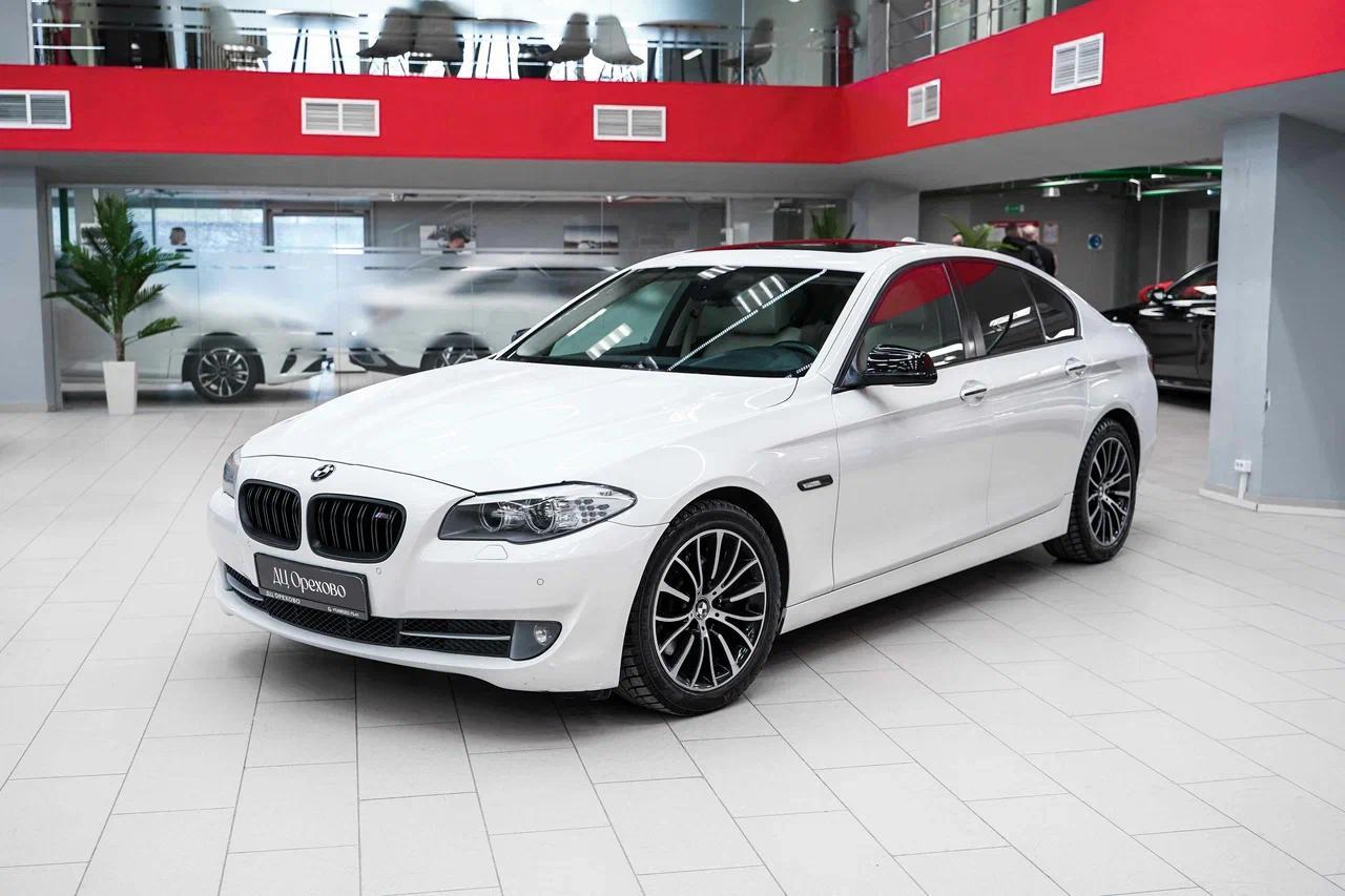BMW 5 серии 2011, белый, ДЦ Орехово