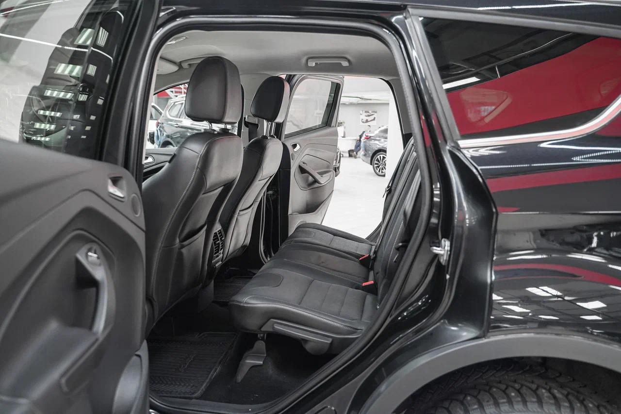 Ford Kuga 2013, черный, ДЦ Орехово
