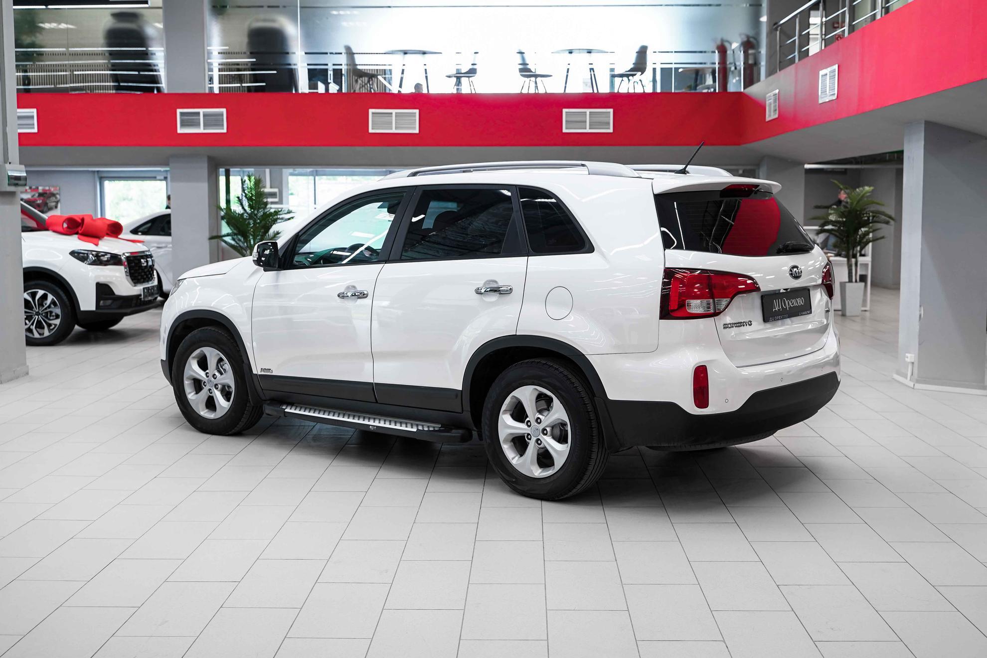 Kia Sorento 2014, белый, ДЦ Орехово