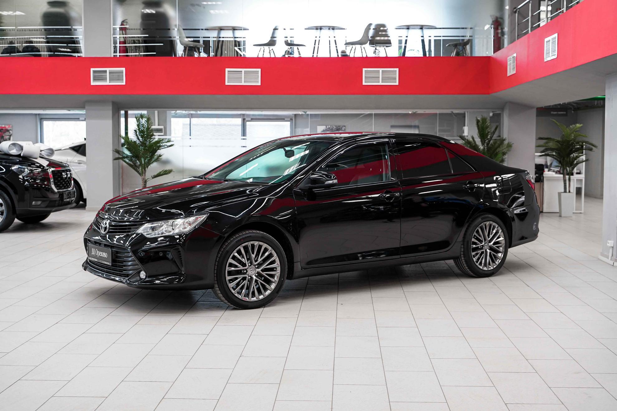 Toyota Camry 2014, черный, ДЦ Орехово