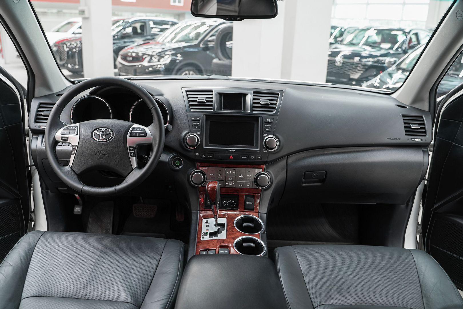 Toyota Highlander 2011, белый, ДЦ Орехово