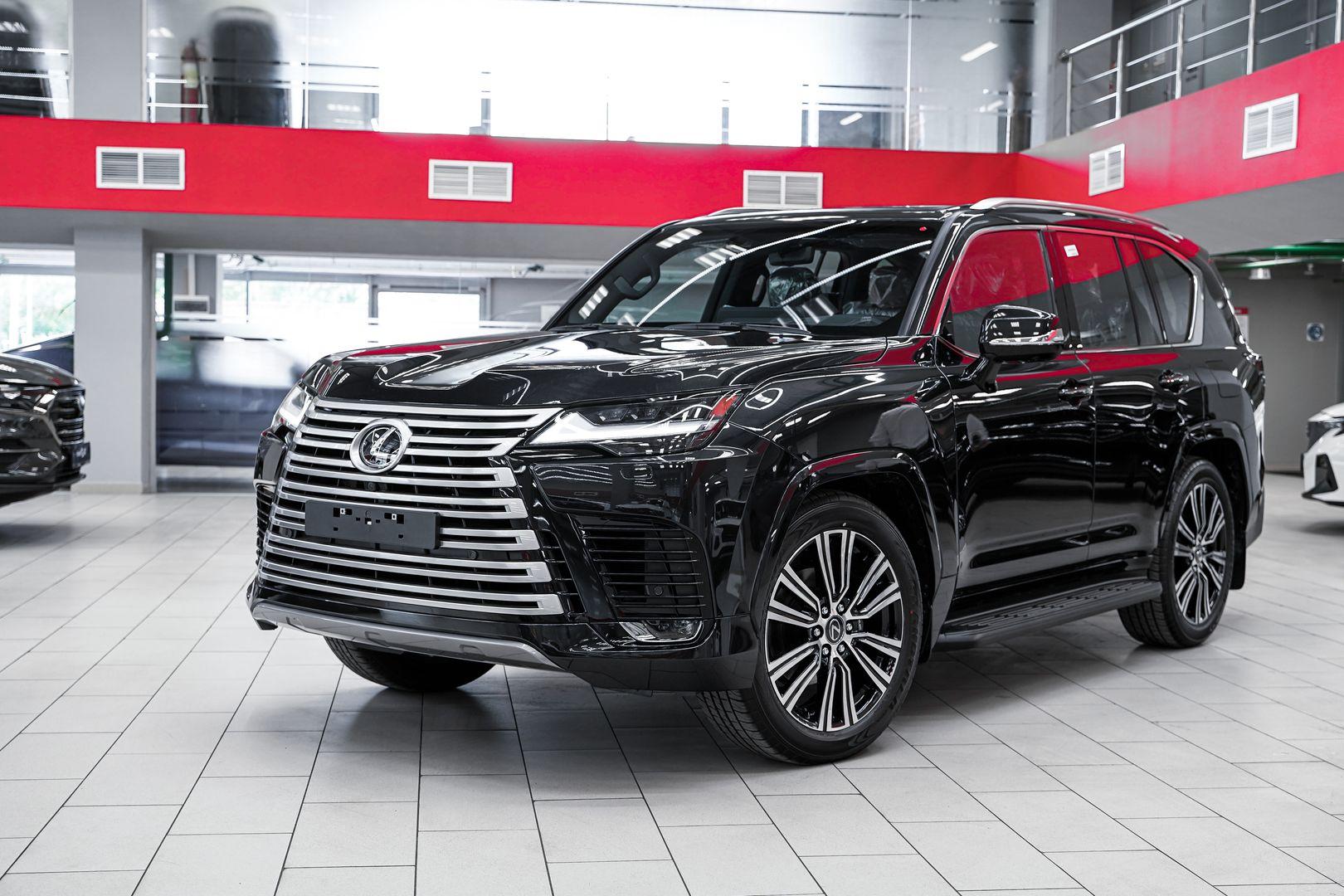 Lexus LX 2024, черный, ДЦ Орехово