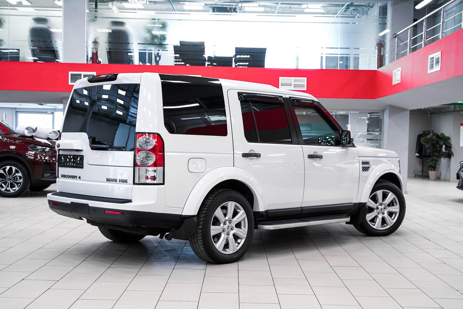 Land Rover Discovery 2013, белый, ДЦ Орехово