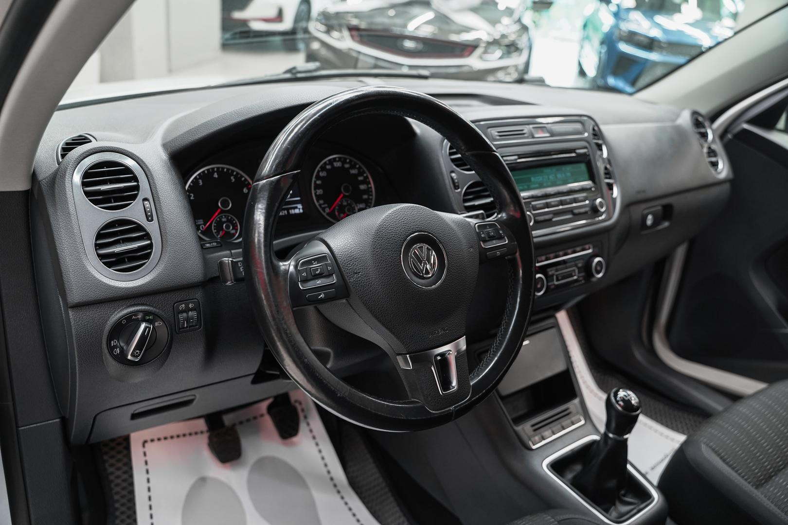 Volkswagen Tiguan 2012, белый, ДЦ Орехово