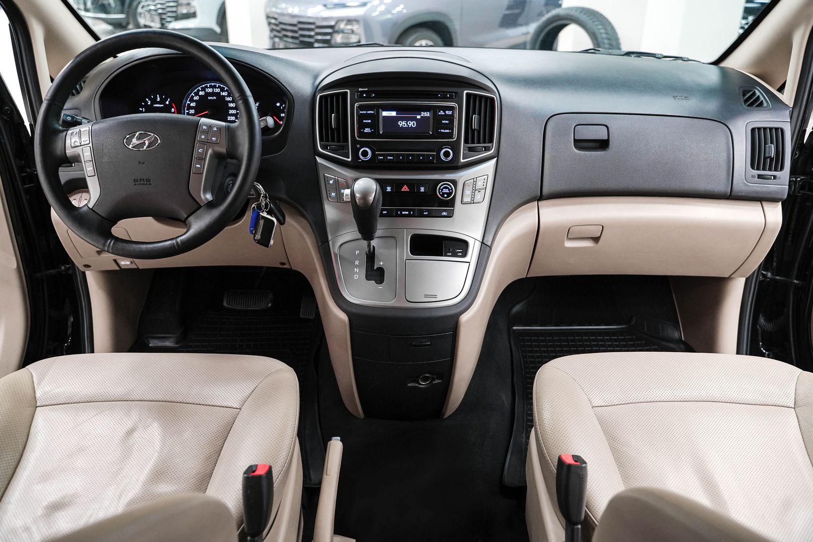 Hyundai H-1 2018, черный, ДЦ Орехово