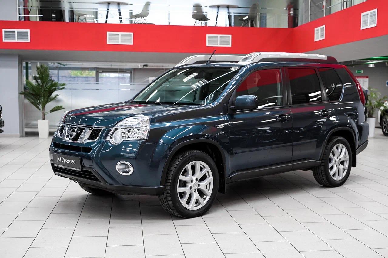 Nissan X-Trail 2014, синий, ДЦ Орехово