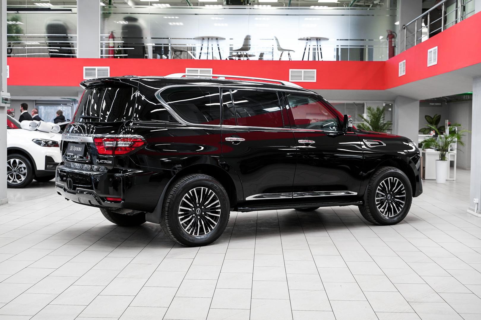 Nissan Patrol 2022, черный, ДЦ Орехово