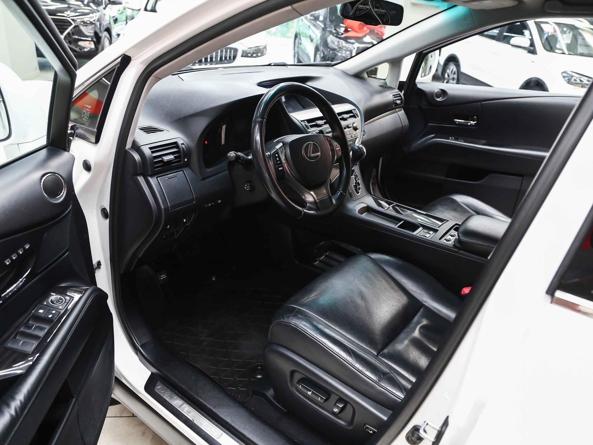 Lexus RX 2012, белый, ДЦ Орехово