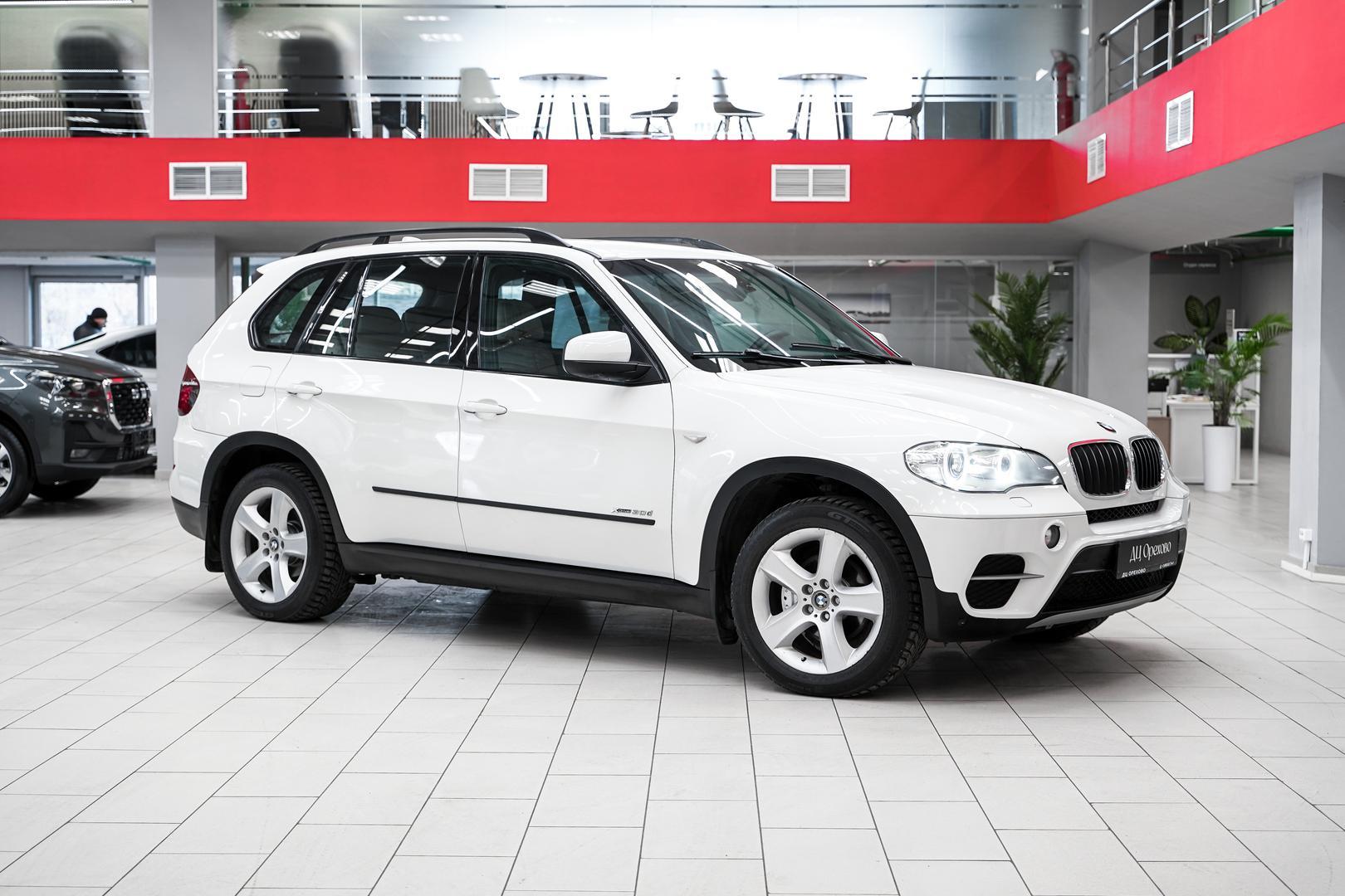 BMW X5 2012, белый, ДЦ Орехово