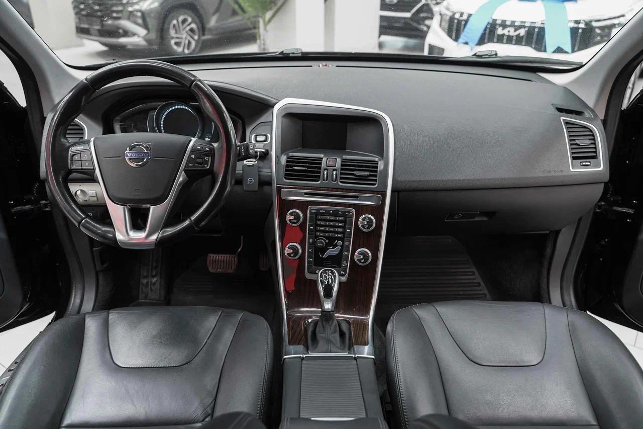 Volvo XC60 2015, черный, ДЦ Орехово