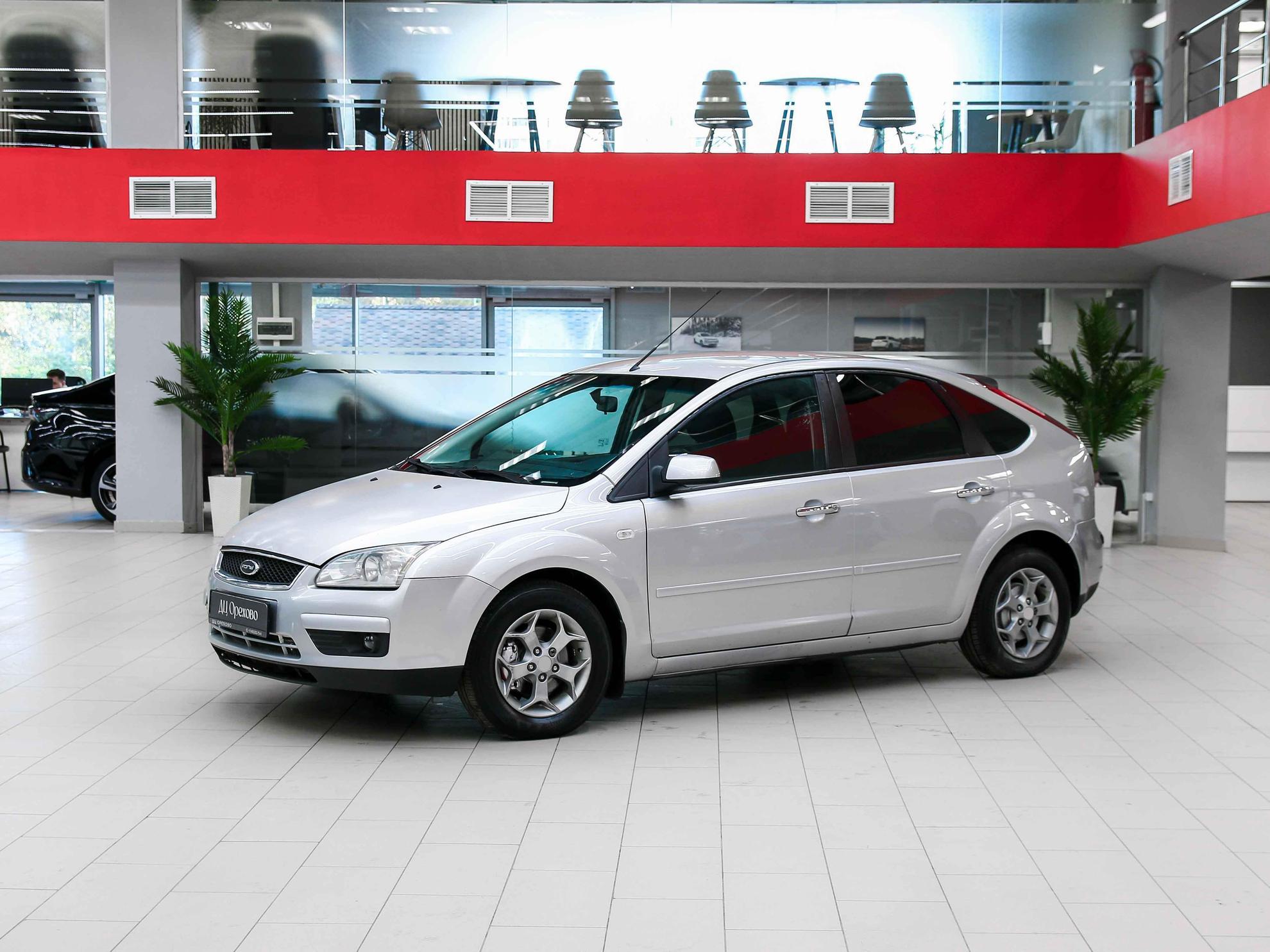 Ford Focus 2007, серебряный, ДЦ Орехово