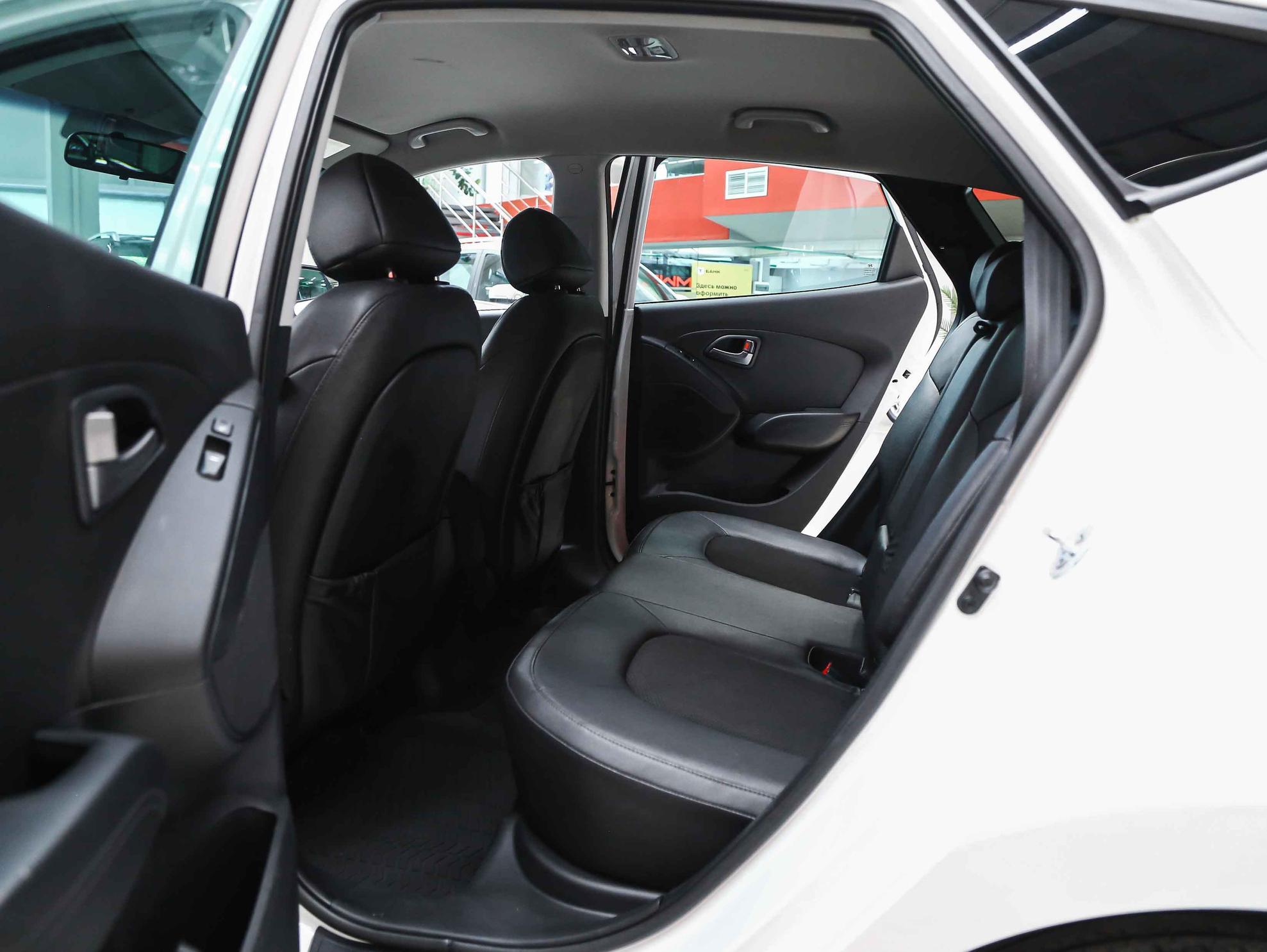 Hyundai ix35 2015, белый, ДЦ Орехово