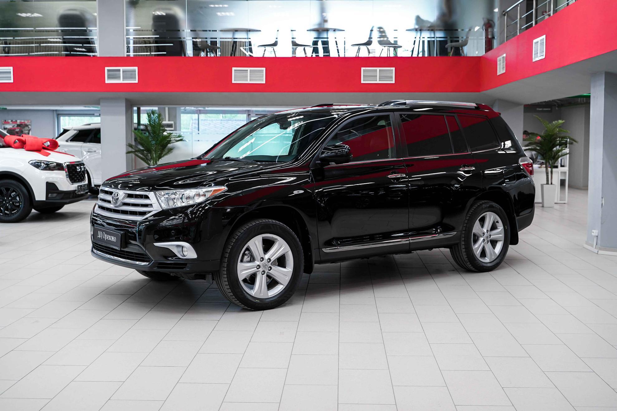 Toyota Highlander 2012, черный, ДЦ Орехово