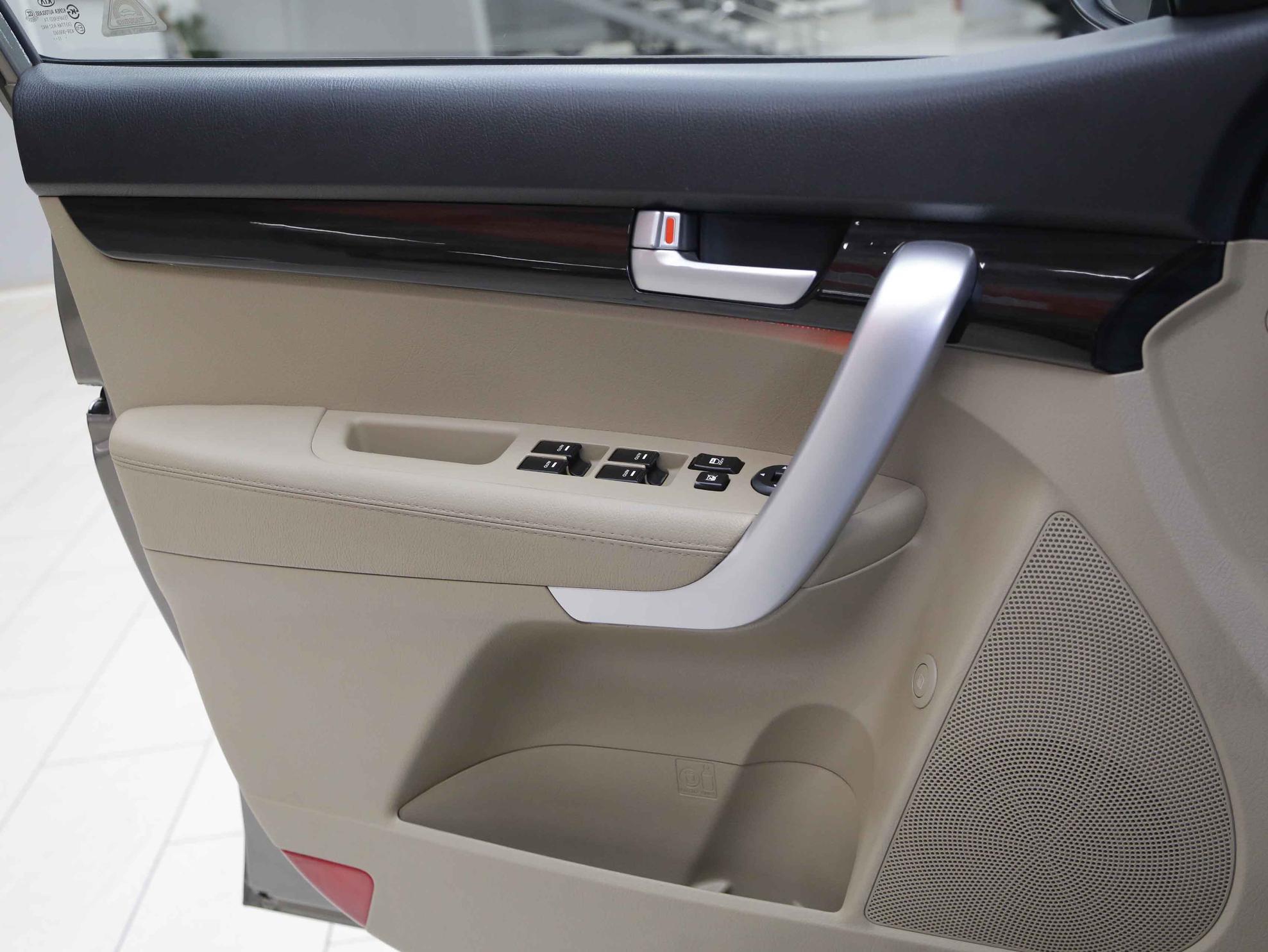 Kia Sorento 2011, серебряный, ДЦ Орехово