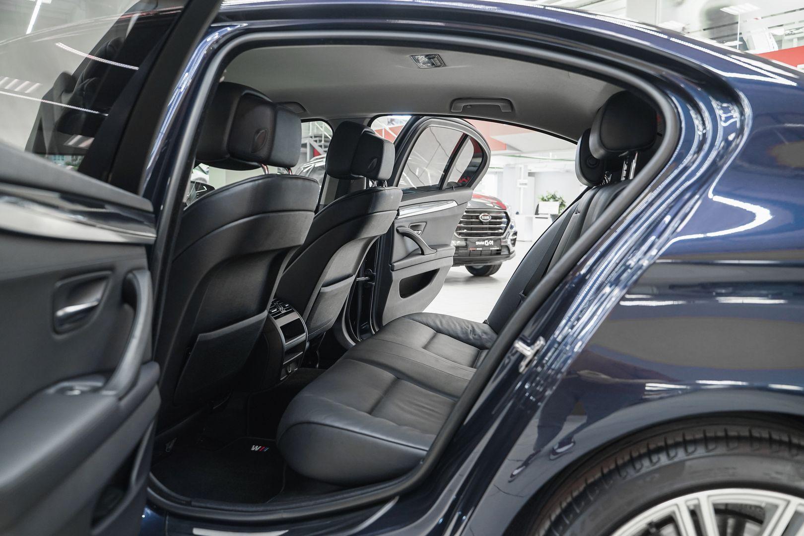 BMW 5 серии 2012, синий, ДЦ Орехово