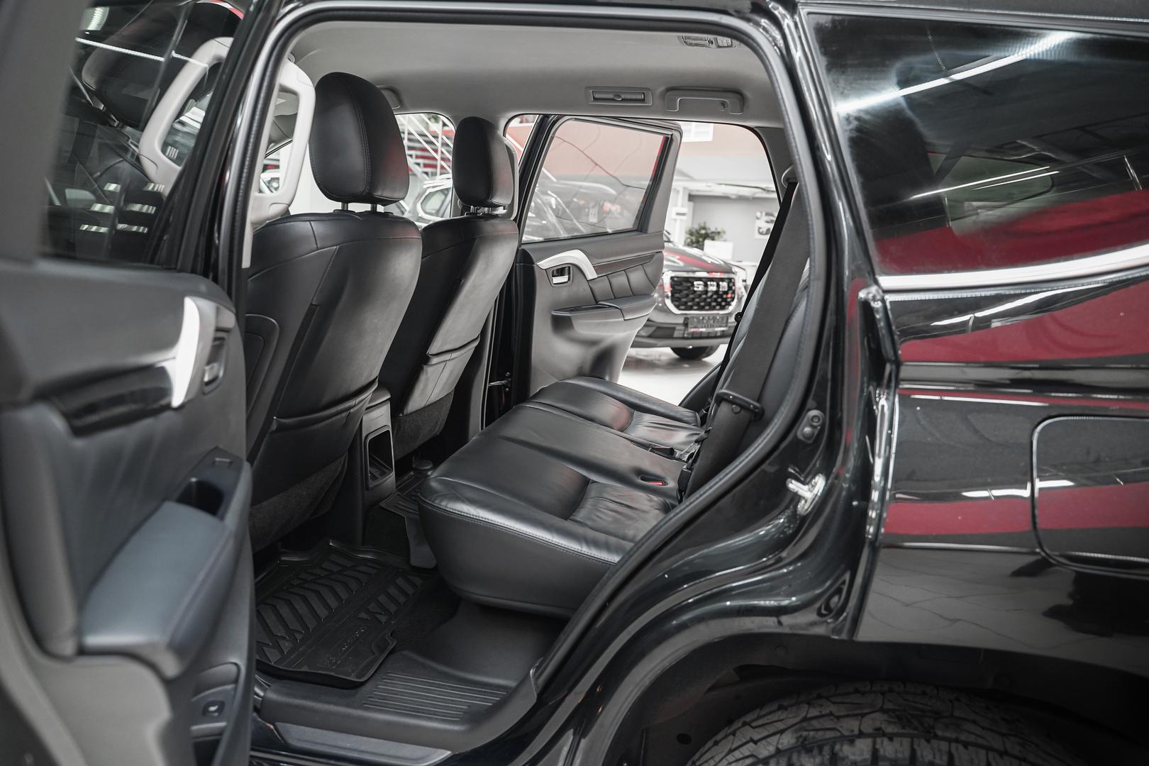 Mitsubishi Pajero Sport 2018, черный, ДЦ Орехово