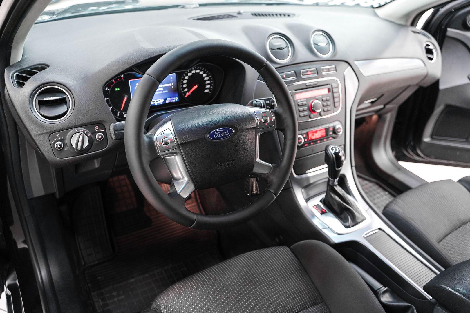Ford Mondeo 2013, черный, ДЦ Орехово
