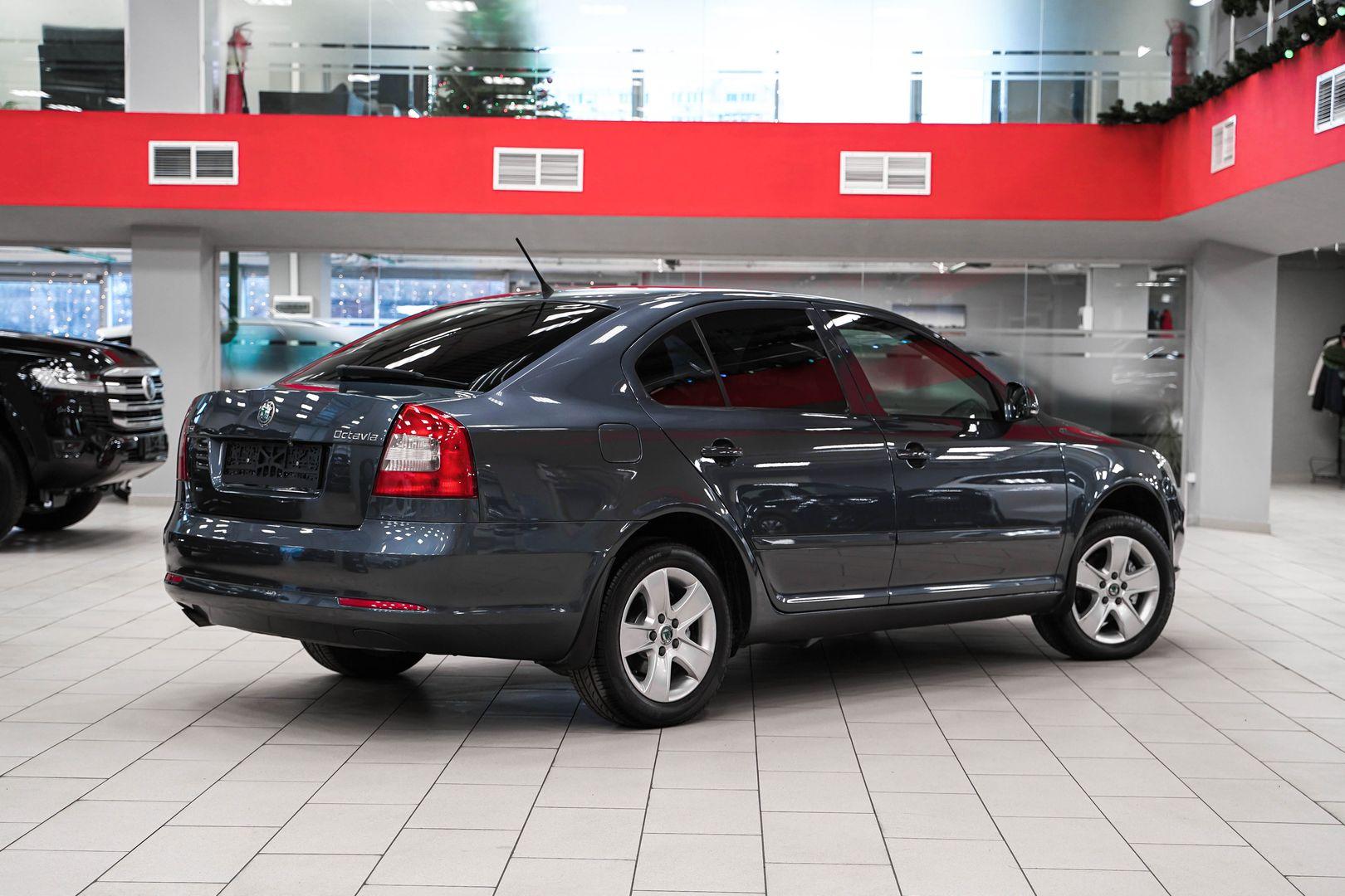 Skoda Octavia 2011, серый, ДЦ Орехово