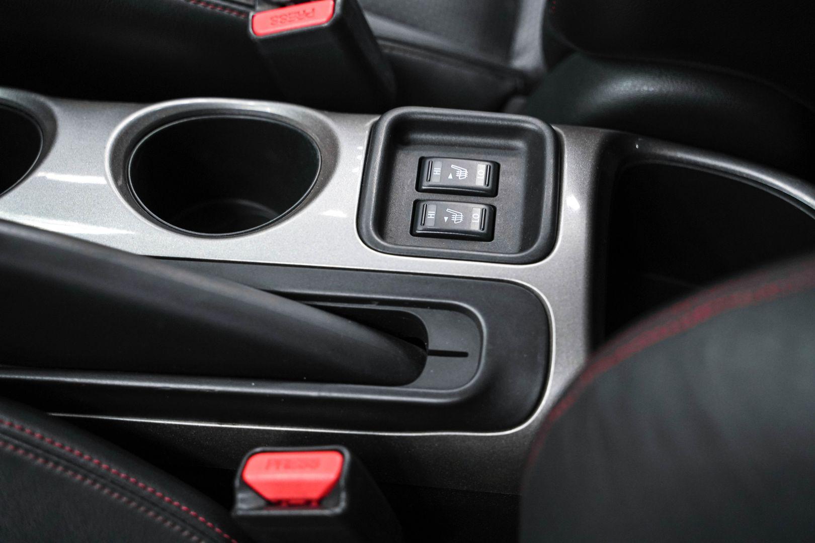 Nissan Juke 2011, красный, ДЦ Орехово