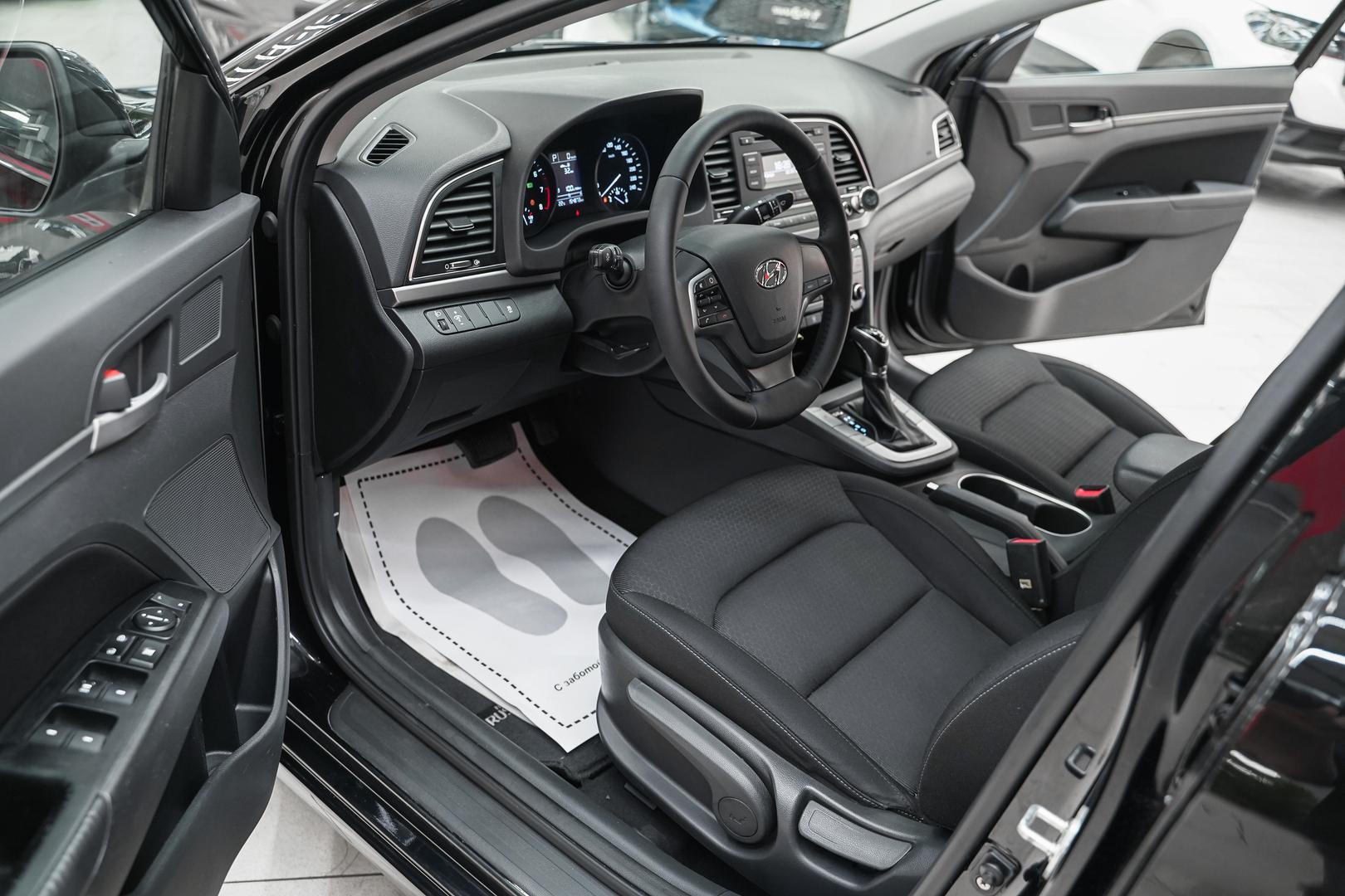 Hyundai Elantra 2018, черный, ДЦ Орехово