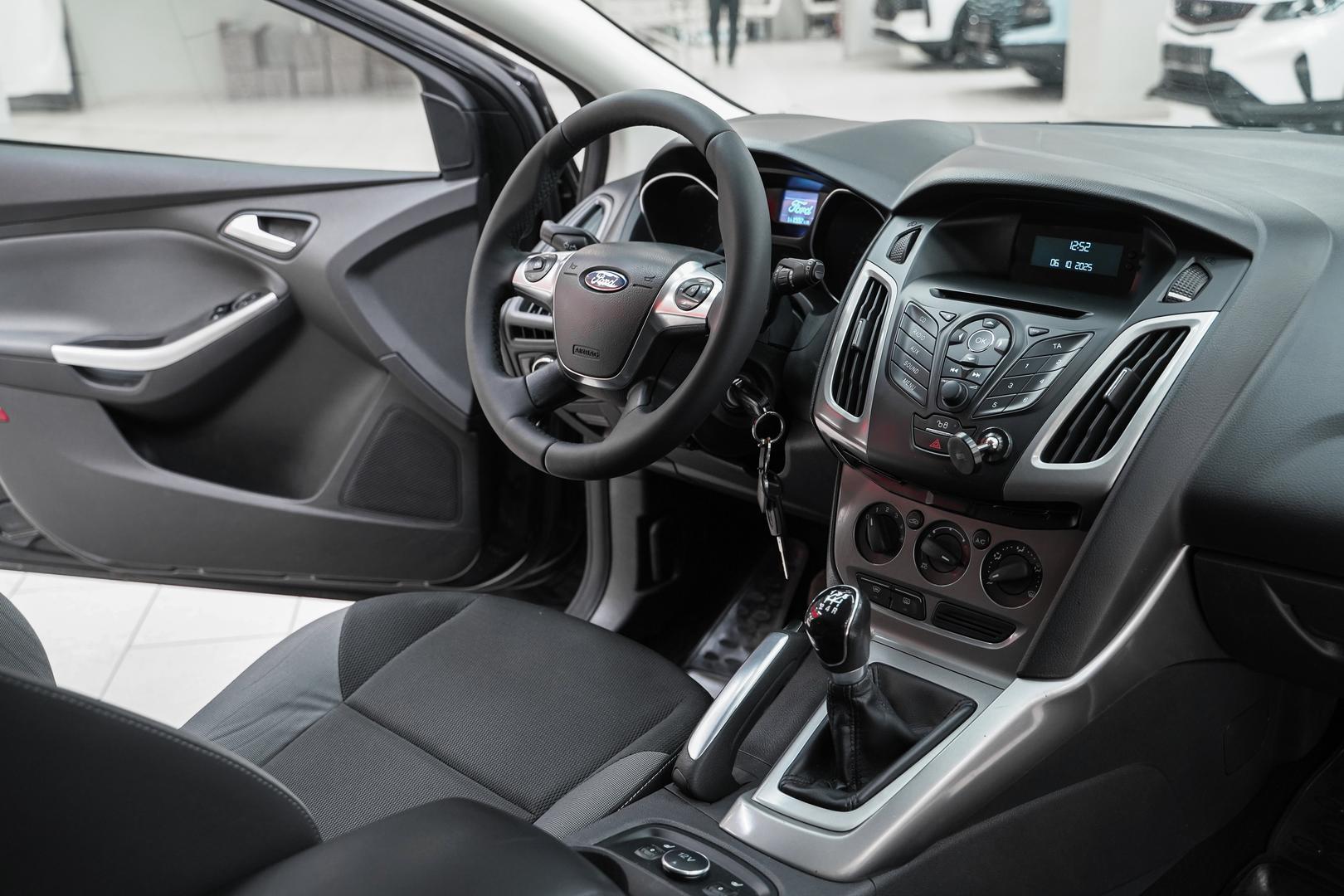 Ford Focus 2012, черный, ДЦ Орехово