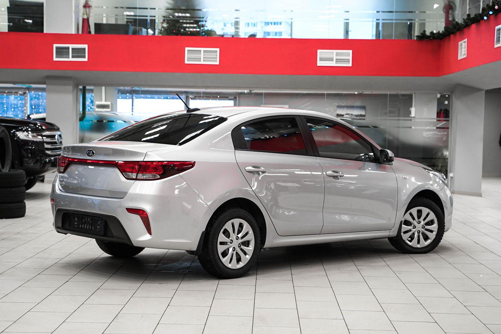 Kia Rio 2017, серебряный, ДЦ Орехово