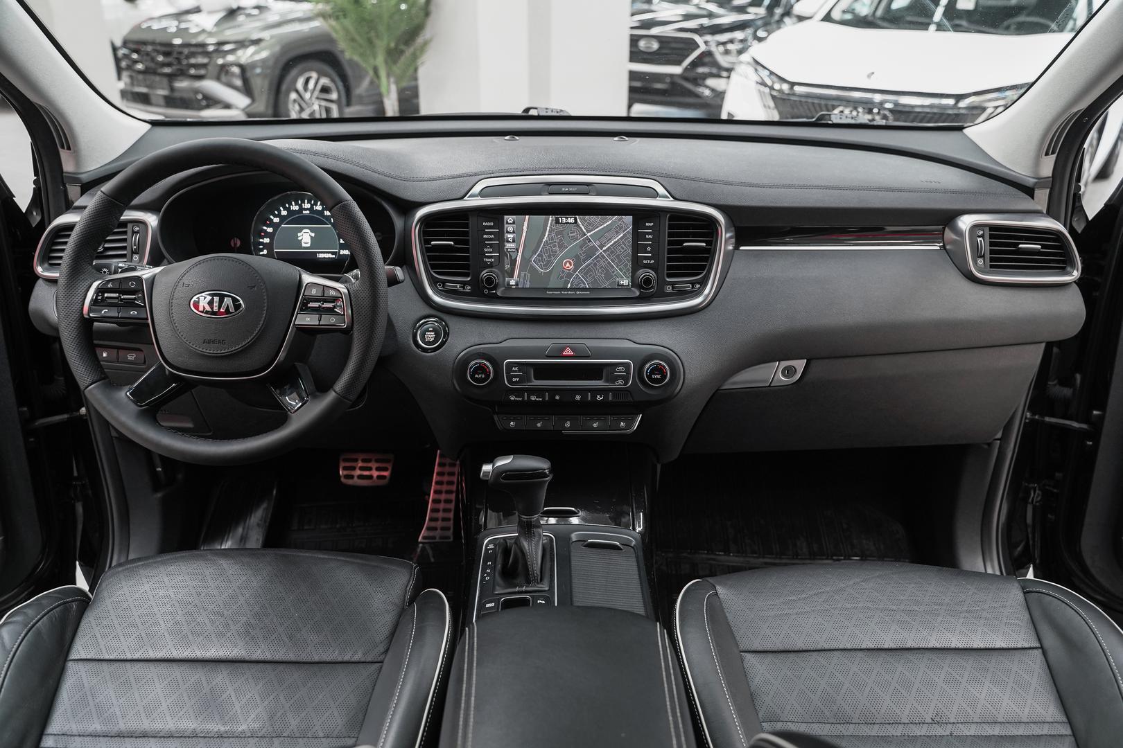 Kia Sorento 2018, черный, ДЦ Орехово