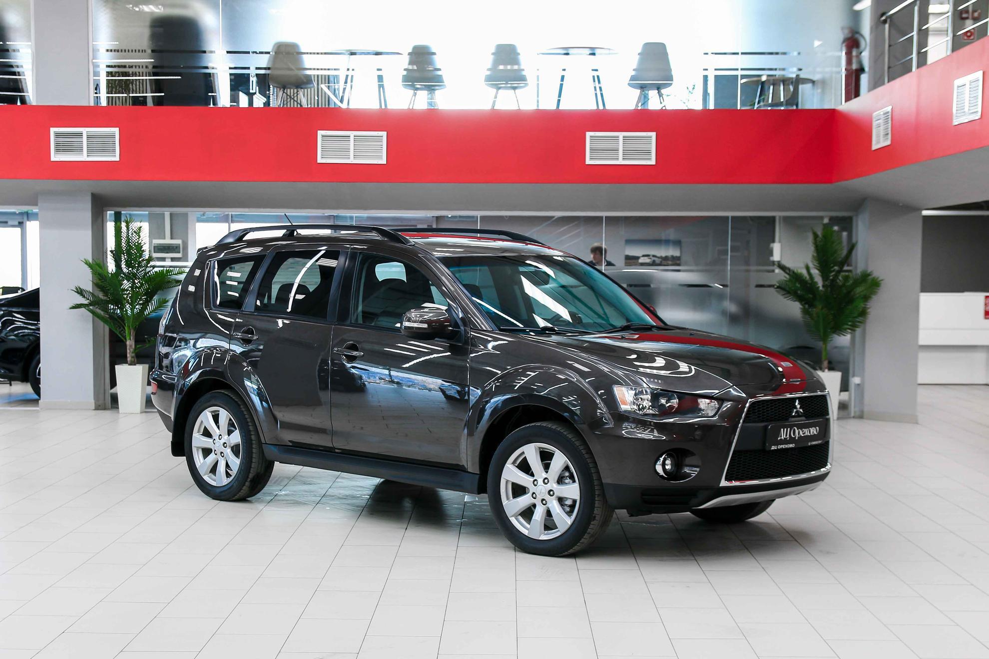 Mitsubishi Outlander 2010, коричневый, ДЦ Орехово